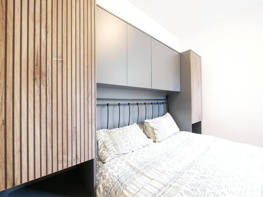 Newly Refurbished 2 Bed Apartment In Paddington لندن المظهر الخارجي الصورة