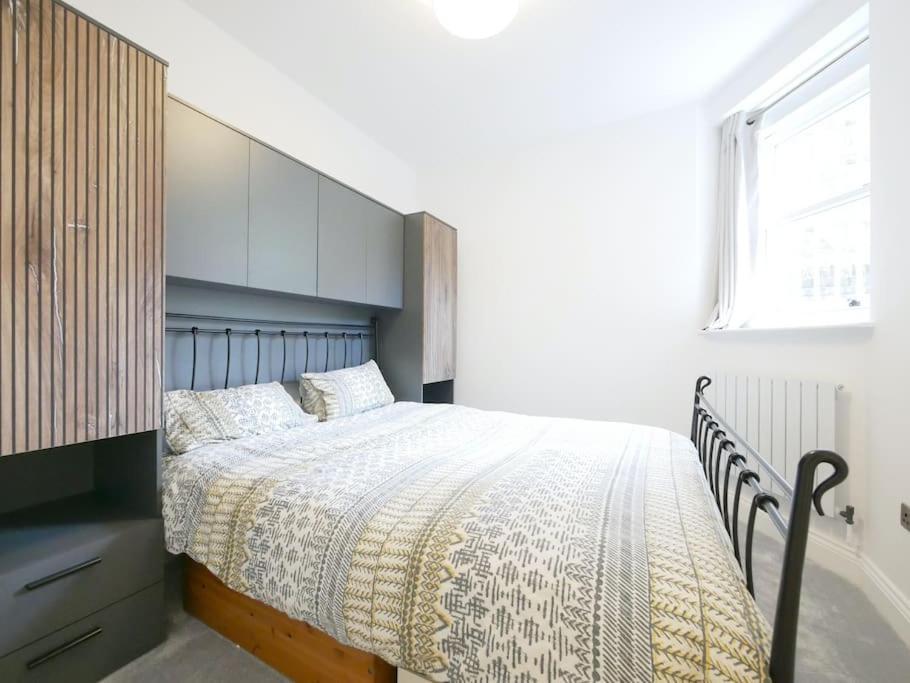 Newly Refurbished 2 Bed Apartment In Paddington لندن المظهر الخارجي الصورة