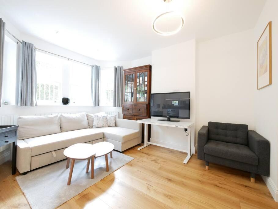 Newly Refurbished 2 Bed Apartment In Paddington لندن المظهر الخارجي الصورة